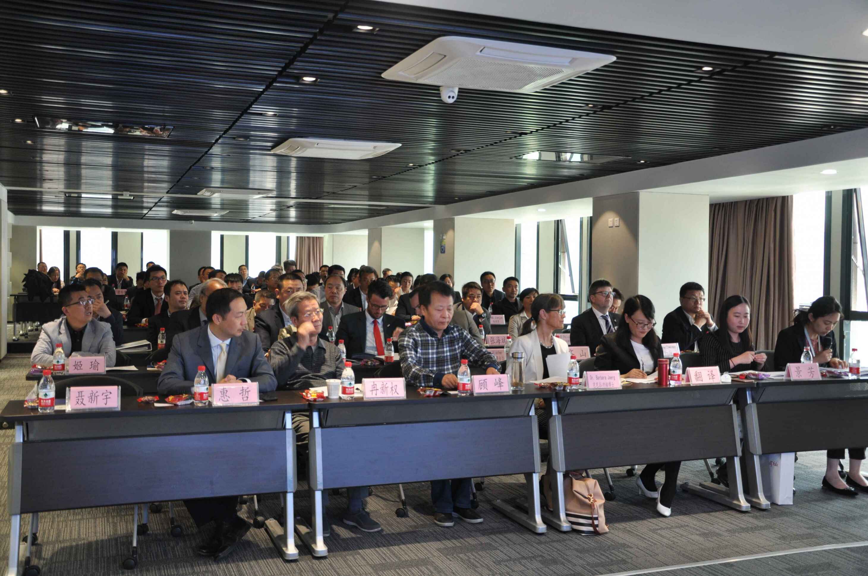 1523282355450968vrad.jpg 1523282355450968vrad.jpg