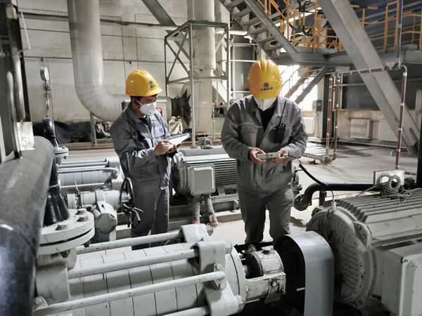 國(guó)慶長(zhǎng)假 我們?cè)趰彛ǘ副本.jpg