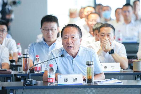 16623420817075881PKg.jpg LRC02000.jpg